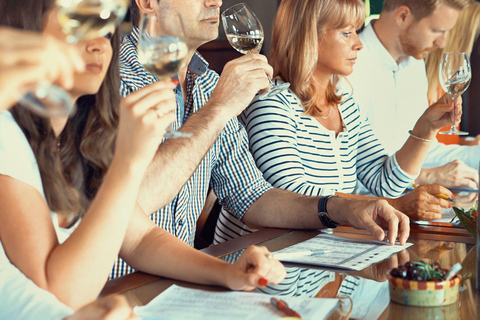 All Alicante with Castle, Market and Tapas. Semi-private tour