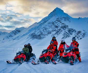 Au départ de Tromsø : Visite guidée des Alpes de Lyngen en motoneige