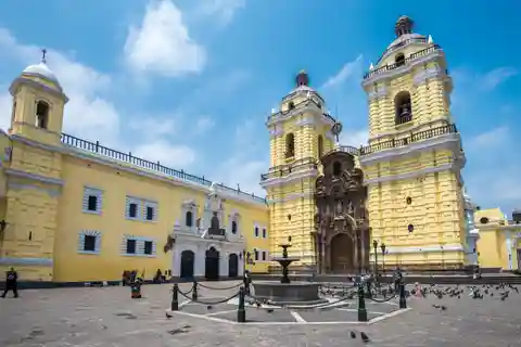 Basílica and Convent of San Francisco Private Tour Lima