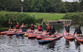 Norwich: Paddle Down the Norfolk Broads SUP Rental