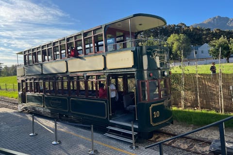 Scenic Journey through Franschhoek’s Wineries