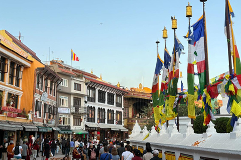 Kathmandu: Bouddhanath Stupa Tour with Dinner