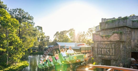 Gold Coast: Dreamworld & SkyPoint 2-Day Ticket