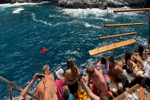 Alanya: Pirate Boat Tour with Swimming Stops & Caves PİRATE BOAT NO TRANSFER