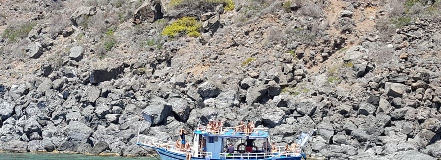 PANTELLERIA : TOURS D'ÎLE EN BATEAU AUTOUR DE LA PERLE NOIRE DE LA MÉDITERRANÉE