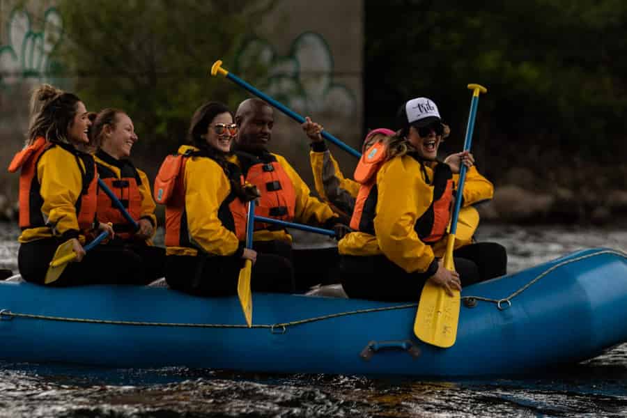 Von Spokane aus: Spokane River Scenic Raft Trip. Foto: GetYourGuide