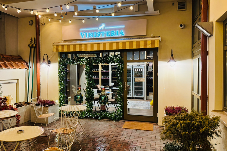 Vilnius: Wine Tasting Experience in the Old Town