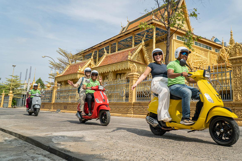 Excursión de un día entero en Vespa por la Isla de la Seda, con comida en casa local incluida