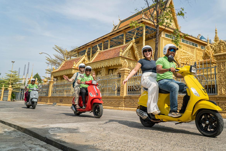 Dagsutflykt med Vespa till Sidenön inklusive lunch på lokalt hotellDagsutflykt med vespa till Sidenön inklusive lunch i ett lokalt hus