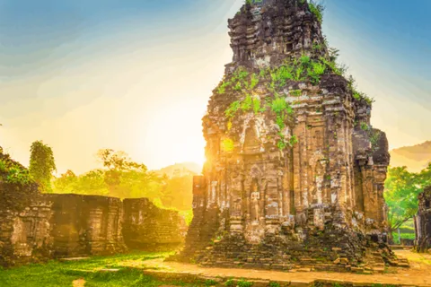 Hoi An: Santuario de My Son Excursión de una tarde en autobús y barco