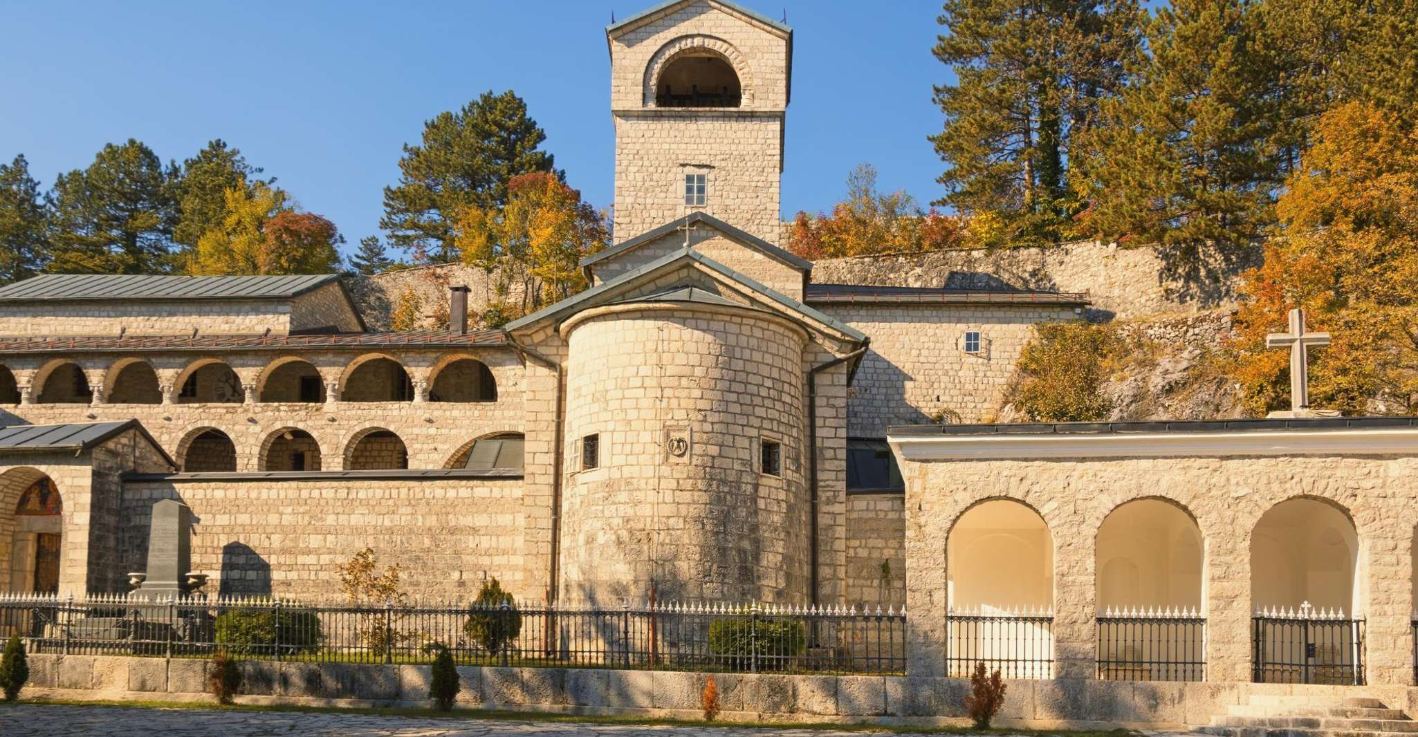 Majestätische Montenegro, Reise nach Hunter, sein und Cetinje - Housity