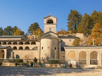 Majestuoso Montenegro, viaje a Hunter, His y Cetinje - Housity