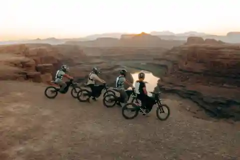 Moab: E-Dirt Bike Tour on Shafer Trail & Colorado River