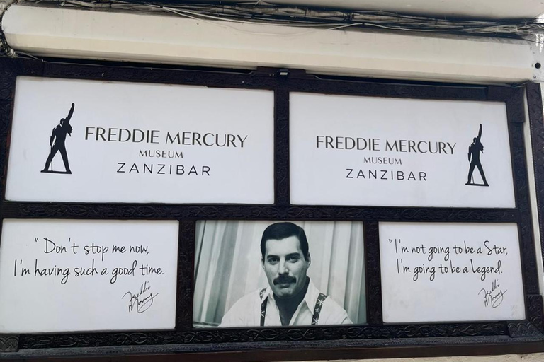 Zanzibar: Passeio a pé privado pela Cidade de PedraPasseio privado com transporte do hotel para qualquer lugar em Zanzibar.