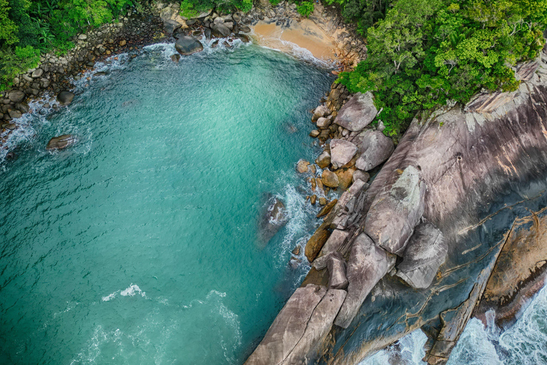 Ilha Grande: 360° Circumnavigation Speed Boat Tour - 8h