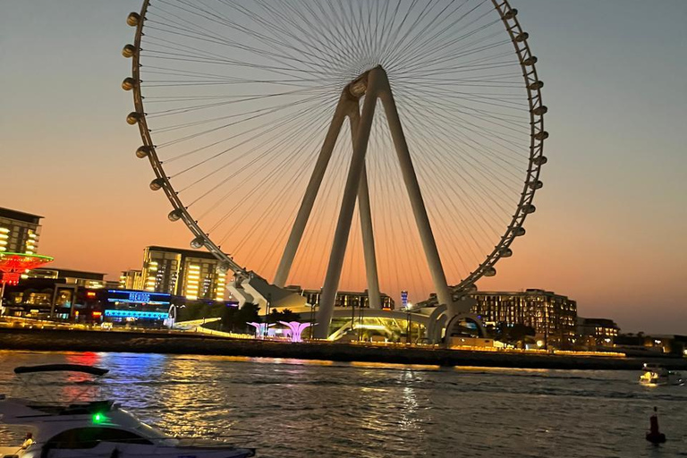 Dubai Marina Dinner Cruise with Buffet & Live Entertainment