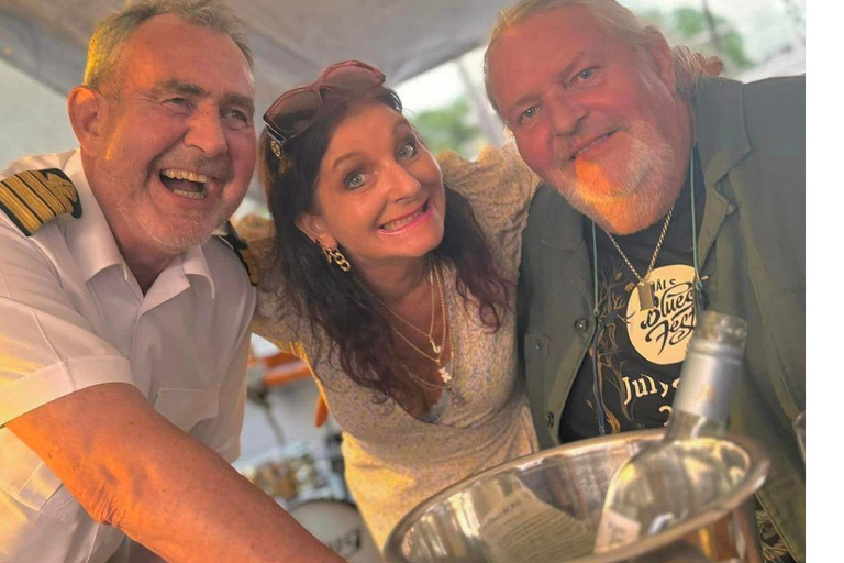 Oslo: Blues Cruise on the Oslo Fjord With Shrimp Buffet