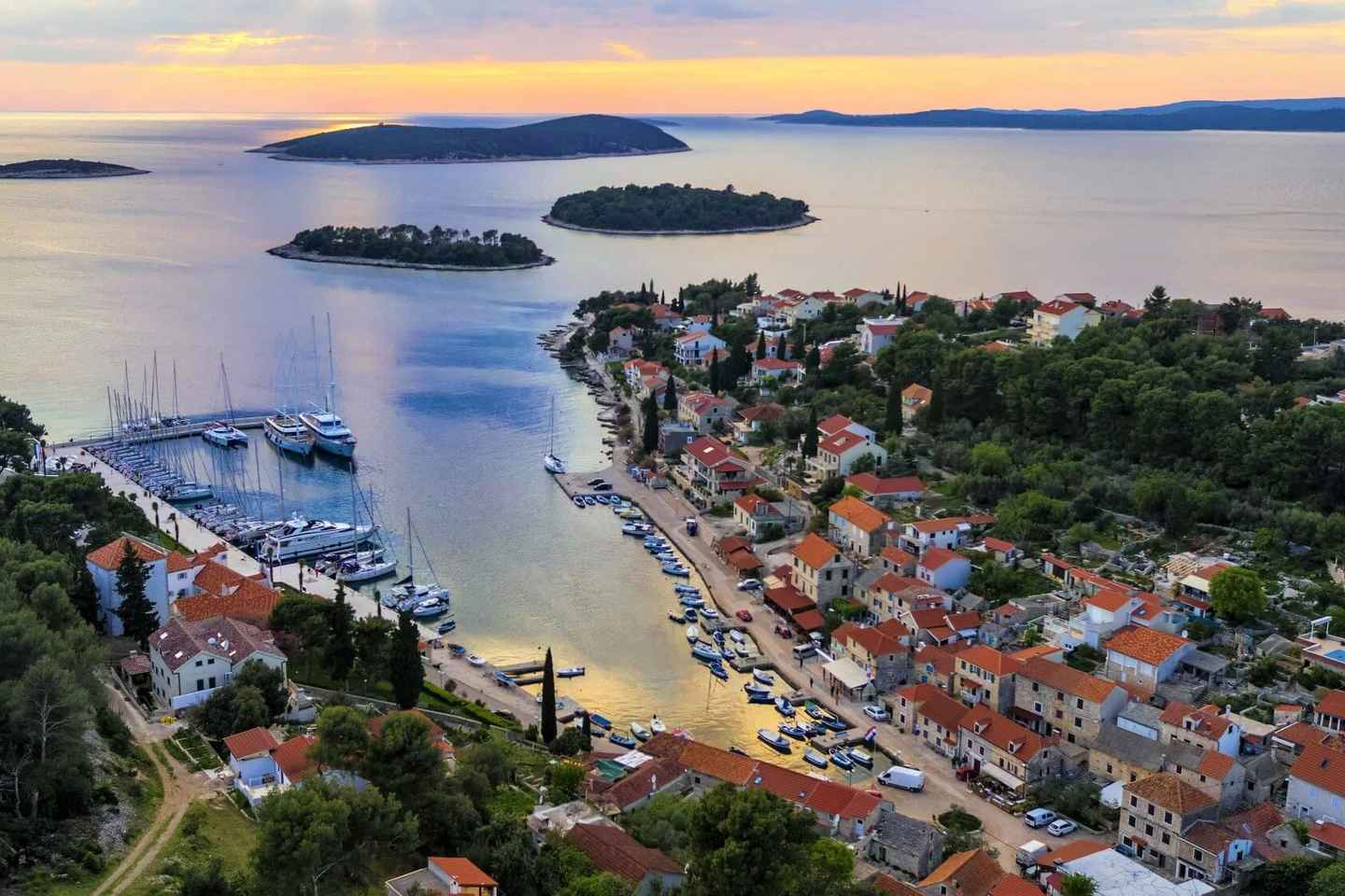 From Split: Blue Lagoon and 3 Island Boat Tour