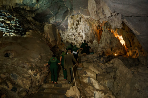 Phong Nha–Ke Bang: 2-daagse grotten- en avonturentocht2D1N Phong Nha - Ke Bang Tour - Afzetten in Hue