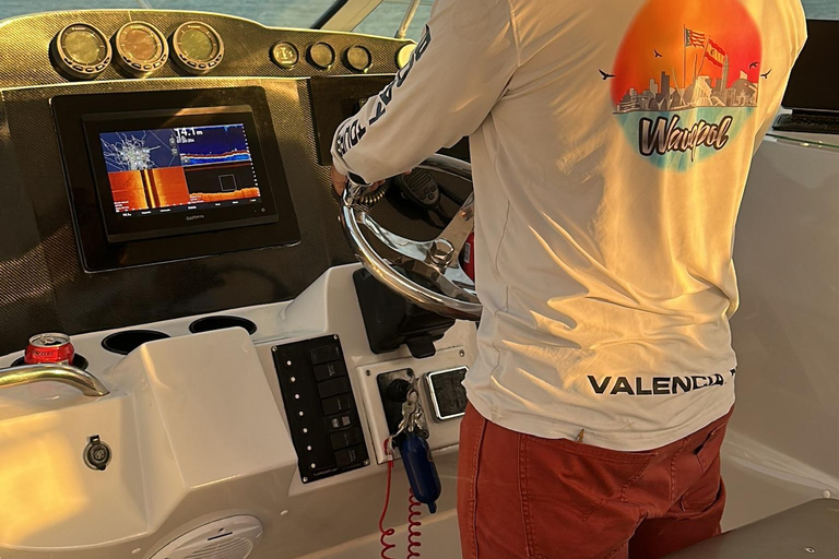 Valencia: VIP Sunset Cruise in Catamaran with drink