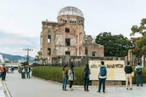 Depuis Kyoto/Osaka : Excursion privée d&#039;une journée à Hiroshima avec transferts