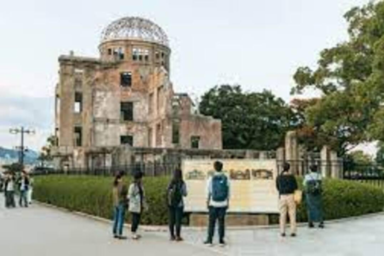 Depuis Kyoto/Osaka : Excursion privée d&#039;une journée à Hiroshima avec transferts