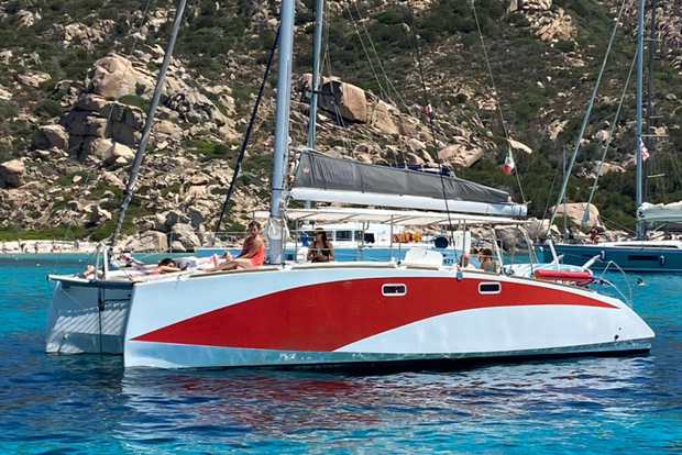 Tour exclusivo en catamarán por el archipiélago de La Magdalena