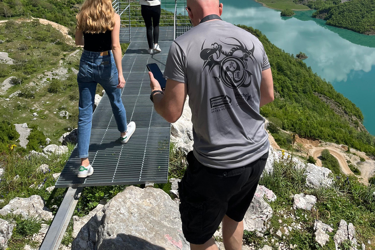 Da Tirana/Durres/Golem: escursione guidata al lago di BovillaTour di gruppo da Tirana