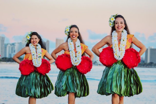 Oahu: cena al Ka Moana Luau e spettacolo all&#039;Aloha Tower