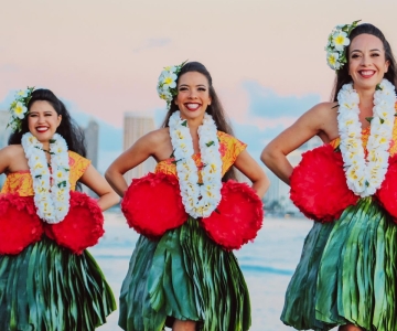 Oahu: cena al Ka Moana Luau e spettacolo all'Aloha Tower