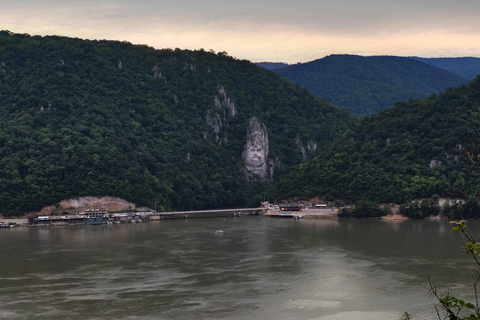 Fortezza di Golubac e Porte di Ferro + giro in barca opzionale