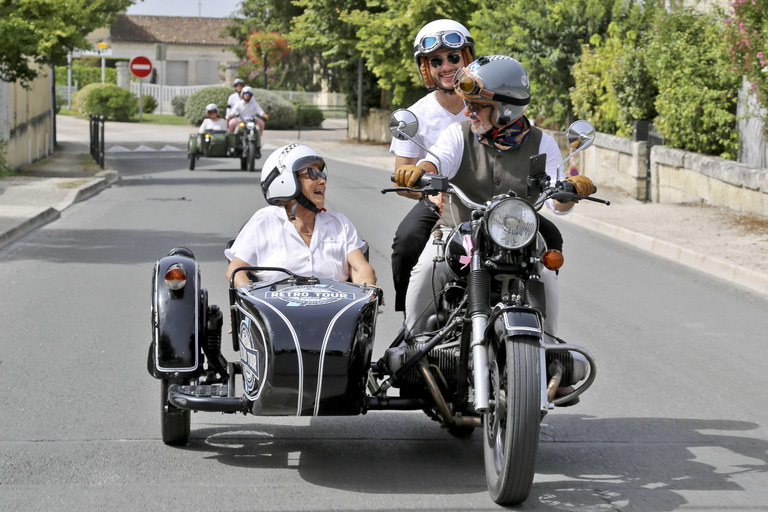 Au départ de Bordeaux : Tour du vignoble de Saint-Emilion en side-carVisite d'une demi-journée du vignoble de Saint-Emilion en side-car