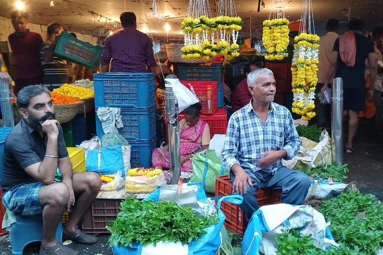 Mumbai Sightseeing and Dabbawalla Tour Private Tour