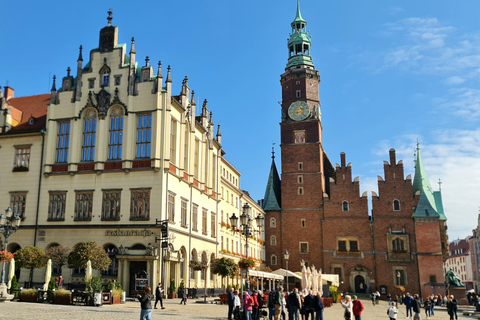 Wrocław: Boat Cruise with licensed guide only for your group Wrocław guided walking tour and closed boat cruise