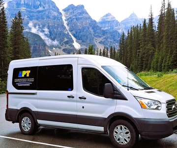Calgary Airport Transfer to/from Canmore, Banff, Lake Louise