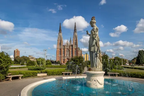 Shore Excursion from Buenos Aires Port: La Plata Day Trip