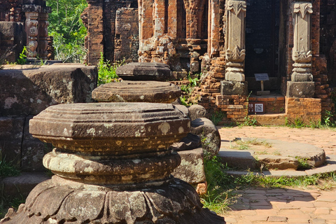 Hoi An: My Son Sanctuary e crociera sul fiume al tramonto con barbecue