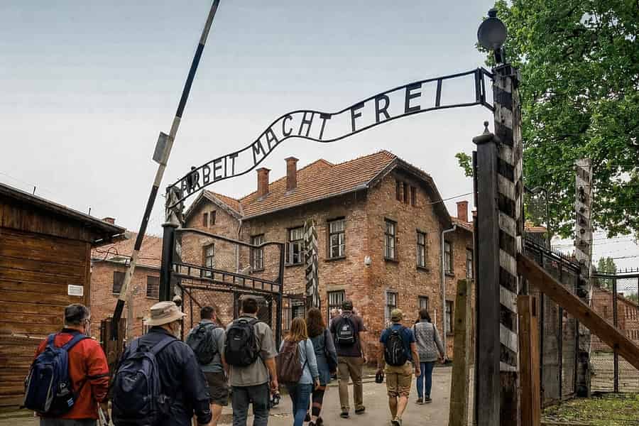Krakau: Auschwitz-Birkenau-Tour mit lizenziertem Guide & Abholung. Foto: GetYourGuide