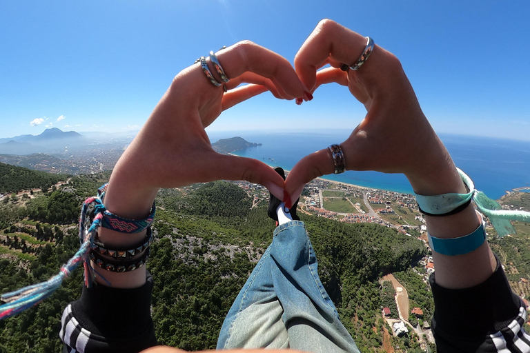 Antalya: Tandem Paragliding Experience Adrasan & Olympos