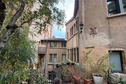 Guided Tour - Lyon: Saint-Georges, the Hidden Soul of Vieux Lyon Saint-Georges, the hidden soul of Old Lyon