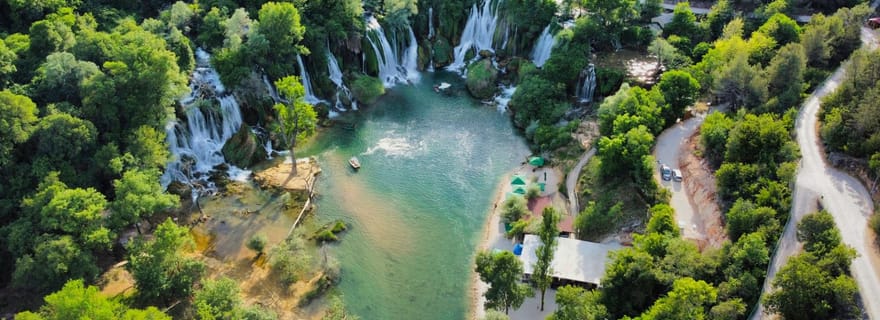 Au départ de Makarska : Excursion d'une journée aux chutes d'eau de Mostar et de Kravica