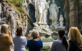 Lourdes: Sanctuary Guided Walking Tour