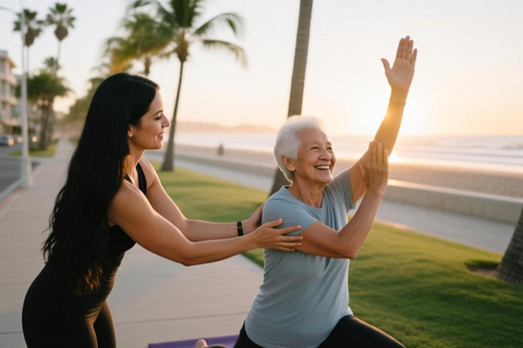 Grande Canarie : cours de yoga pour seniors au bord de l'océanGrande Canarie : cours de yoga senior en bord de mer