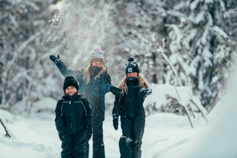Rovaniemi: Alquiler de ropa de invierno con botas de nieve y guantesRovaniemi: Alquiler de ropa de invierno para un día
