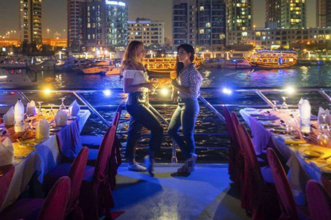 迪拜单桅帆船巡游码头晚餐及交通迪拜单桅帆船巡游，美景环绕，尽享美食