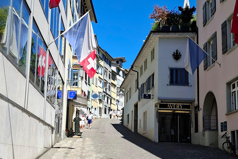 Zurich: Old Town Highlights Walking Tour with a Local Guide Zurich: Old Town Guided Walking Tour with Local Guide - 2h