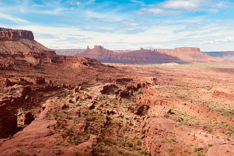 Moab: Custom Desert Hiking and Archaeology Adventure