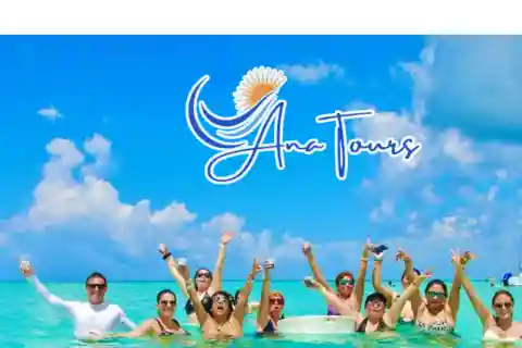 Catamaran Tour to Saona Island with Tropical Buffet Lunch