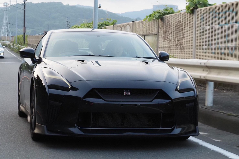 GTR Explora Tokio y Daikoku descubriendo lugares emblemáticos de la JDM