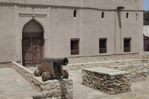 Oman: Private 3-Day Lifetime Roundtrip Package Tour